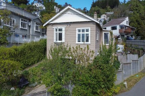 Photo of property in 22 Motu Street, Saint Clair, Dunedin, 9012