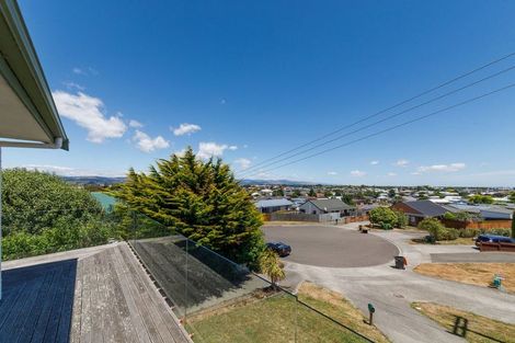 Photo of property in 24 Lydia Place, Kelvin Grove, Palmerston North, 4414