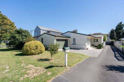 Photo of property in 25a Strowan Avenue, Fairfield, Hamilton, 3214