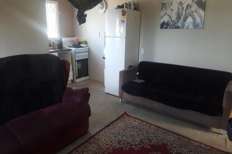 Photo of property in 7 Donovan Avenue, Massey, Auckland, 0614