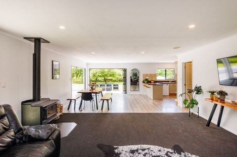 Photo of property in 1999 Longburn Rongotea Road, Longburn, Palmerston North, 4475