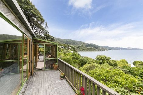 Photo of property in 125c Marine Drive, Sorrento Bay, Lower Hutt, 5013