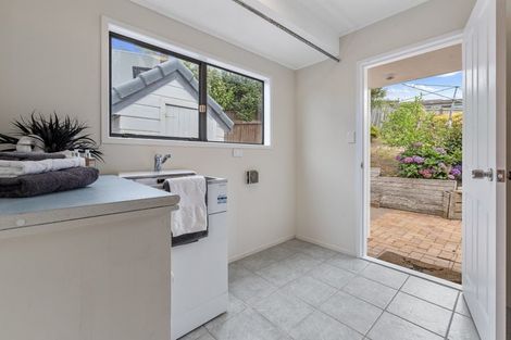 Photo of property in 129 Stapleford Crescent, Browns Bay, Auckland, 0630