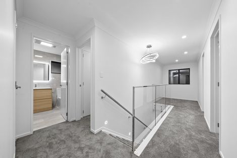 Photo of property in 29c Hywell Place, Manurewa, Auckland, 2102