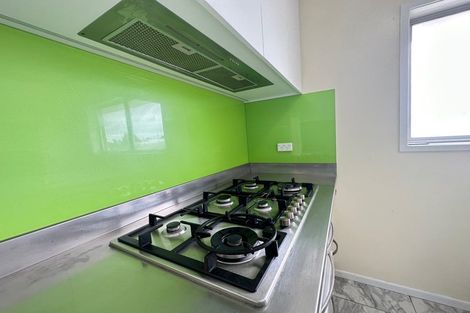 Photo of property in 37 Knightsbridge Drive, Forrest Hill, Auckland, 0620