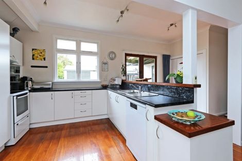 Photo of property in 116 Maddison Street, Akina, Hastings, 4122