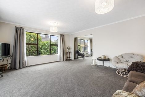 Photo of property in 121 Prestons Road, Redwood, Christchurch, 8051