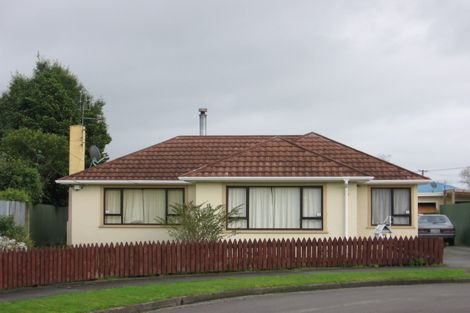 Photo of property in 15 Norwich Place, Awapuni, Palmerston North, 4412