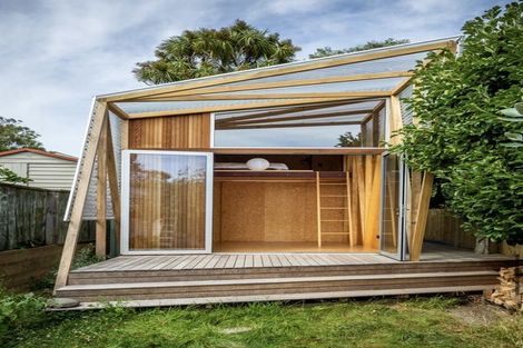 Photo of property in 61 Herald Street, Berhampore, Wellington, 6023