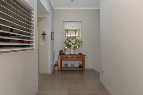 Photo of property in 2 Crater Close, Pyes Pa, Tauranga, 3112