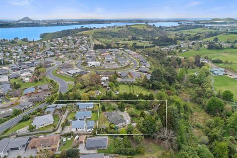 Photo of property in 33 Waikite Road, Welcome Bay, Tauranga, 3112