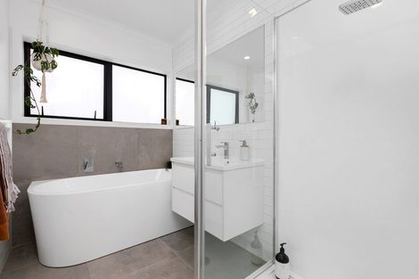 Photo of property in 61 Simpson Road, Papamoa Beach, Papamoa, 3118