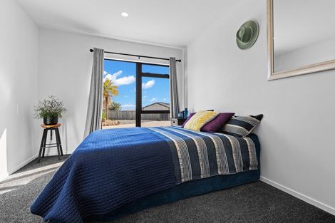Photo of property in 5 Ti Tree Lane, Stanmore Bay, Whangaparaoa, 0932