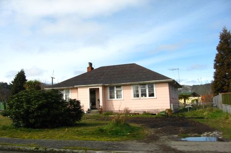 Photo of property in 1 Plaskett Street, Reefton, 7830