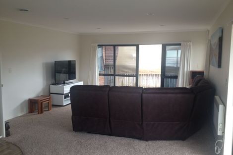 Photo of property in 19 Trillick Place, Tuakau, 2121