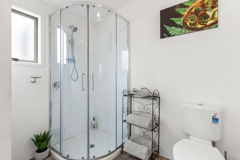 Photo of property in 9a Rakaunui Street, Raglan, 3297