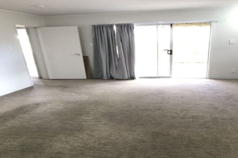 Photo of property in 35b Sartors Avenue, Northcross, Auckland, 0630