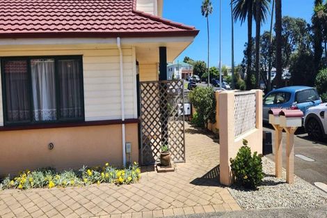 Photo of property in 9a Saint Georges Gate, Whanganui, 4500