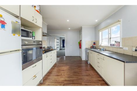 Photo of property in 8 Plunket Avenue, Papatoetoe, Auckland, 2104