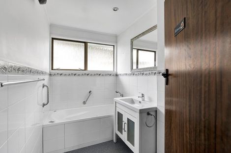 Photo of property in 7 Rennell Street, Frankleigh Park, New Plymouth, 4310