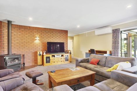 Photo of property in 5 Hinton Place, Rangiora, 7400