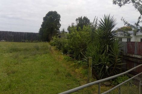 Photo of property in 18 Arthur Road, Paraite, New Plymouth, 4373