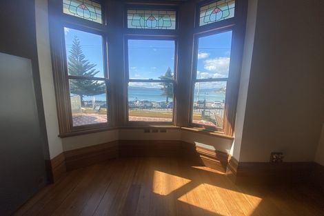 Photo of property in 186 Oriental Parade, Oriental Bay, Wellington, 6011