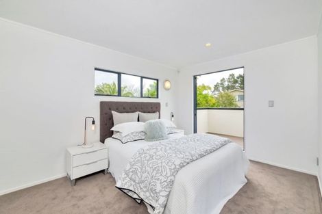 Photo of property in 1/266 Glamorgan Drive, Northcross, Auckland, 0630