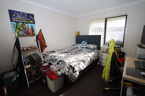 Photo of property in 17 Harding Drive, Papamoa Beach, Papamoa, 3118