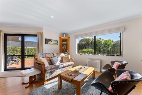 Photo of property in 10 Woodstock Place, Stoke, Nelson, 7011