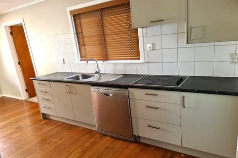 Photo of property in 11 William Souter Street, Forrest Hill, Auckland, 0620