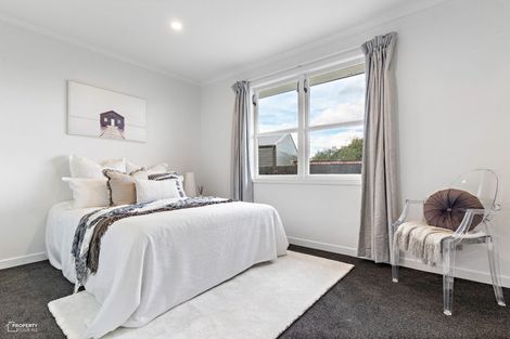Photo of property in 2 Windsor Street, Solway, Masterton, 5810