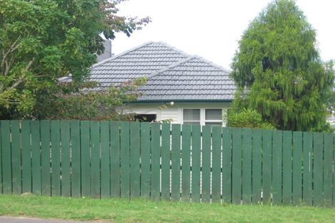 Photo of property in 32 Stottholm Road, Titirangi, Auckland, 0604