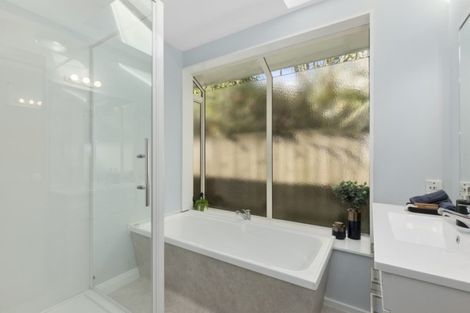 Photo of property in 2/35 Manuka Street, Stokes Valley, Lower Hutt, 5019