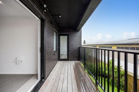 Photo of property in 108/28c Eileen Newey Place, Henderson, Auckland, 0612