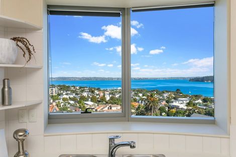 Photo of property in Shangri La Apartments, 9/97 Jervois Road, Herne Bay, Auckland, 1011