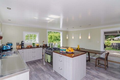 Photo of property in 1033 Masterton Castlepoint Road, Tauweru, Masterton, 5889