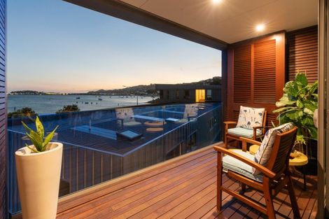 Photo of property in Patent 326 Apartments, 212s/326 Evans Bay Parade, Hataitai, Wellington, 6021