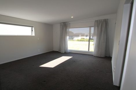 Photo of property in 15 Seager Lane, Hillmorton, Christchurch, 8024