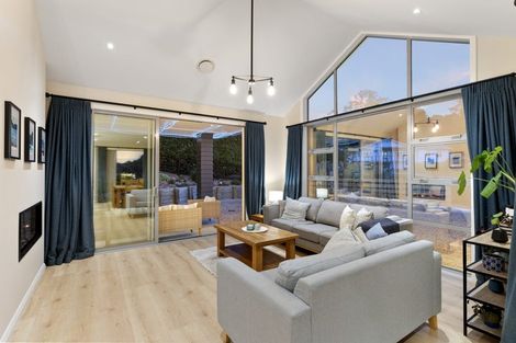 Photo of property in 5b Hobbs Road, Matakatia, Whangaparaoa, 0930