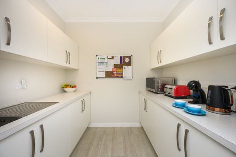 Photo of property in 5 Heritage Place, Terrace End, Palmerston North, 4410