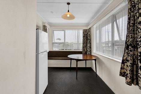 Photo of property in 28 Belair Avenue, Blagdon, New Plymouth, 4310