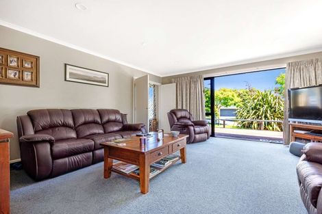 Photo of property in 2 Elmslie Place, Owhata, Rotorua, 3010