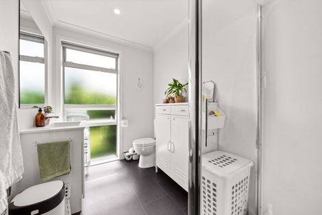 Photo of property in 22 Tuscan Lane, Martinborough, 5711