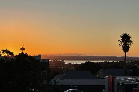 Photo of property in 2/203 Ponsonby Road, Ponsonby, Auckland, 1011