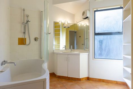 Photo of property in 39 Saint James Street, Richmond Heights, Taupo, 3330