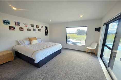 Photo of property in 290 Te Maire Road, Kahutara, Featherston, 5771