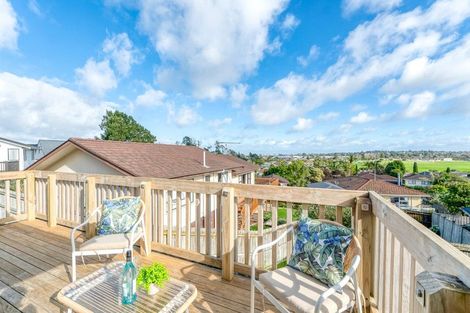 Photo of property in 148a Aviemore Drive, Highland Park, Auckland, 2010