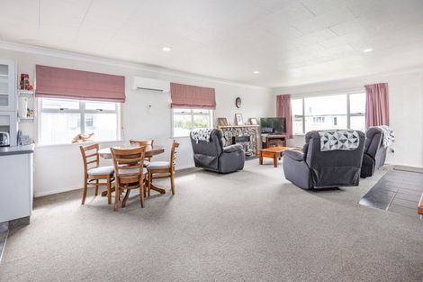 Photo of property in 1002 Oliphant Road, Raureka, Hastings, 4120