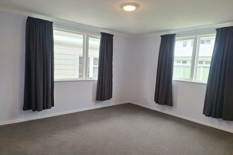 Photo of property in 15 Matuku Street, Heretaunga, Upper Hutt, 5018